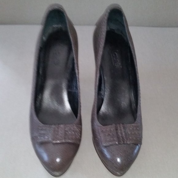 Laurel Italian leather bow heels/pumps - Picture 2 of 7